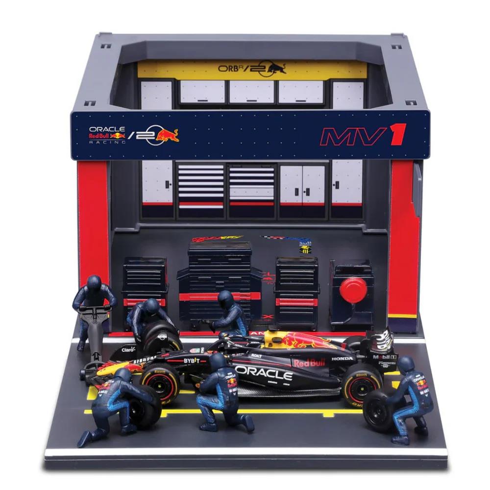 1:43 F1 RED BULL RACING RB20 2024 PIT PASS DIORAMA VERSTAPPEN