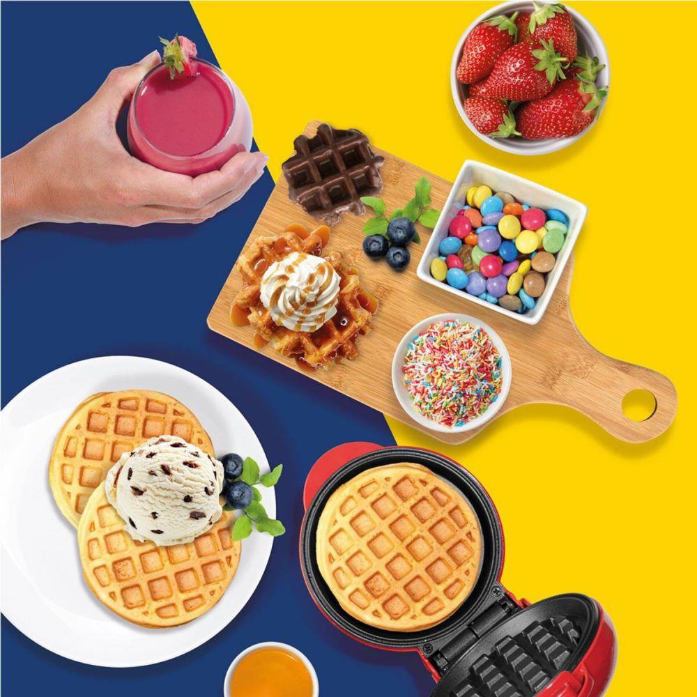 Giles & Posner EK4214G 550W Non-Stick Mini Waffle Maker - Red
